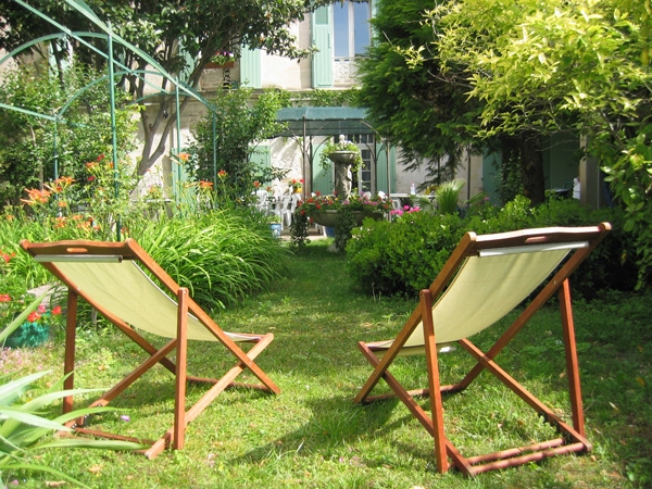 Au saint roch - hotel et jardin 